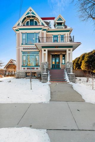 1107 ALGOMA BOULEVARD, Oshkosh, WI 54901