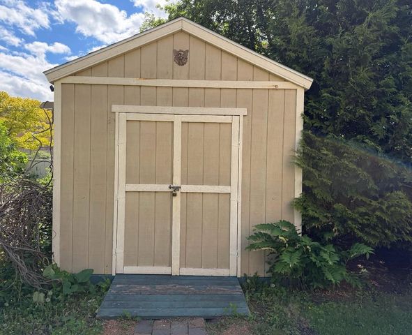 1107 ALGOMA BOULEVARD, Oshkosh, WI 54901