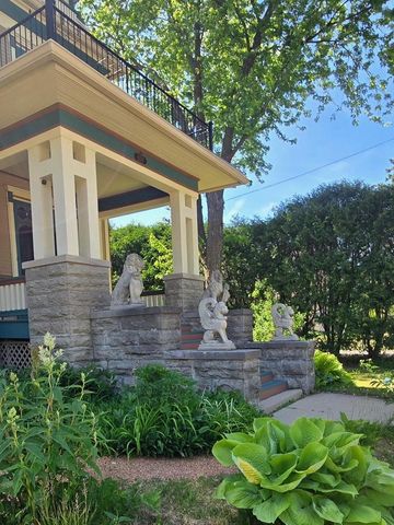 1107 ALGOMA BOULEVARD, Oshkosh, WI 54901