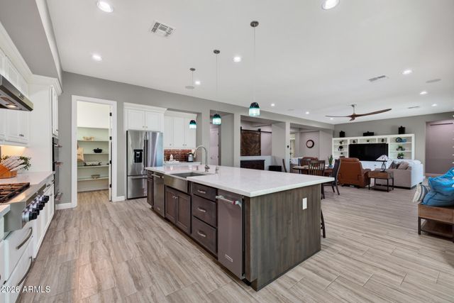 17847 E APPALOOSA Drive, Queen Creek, AZ 85142