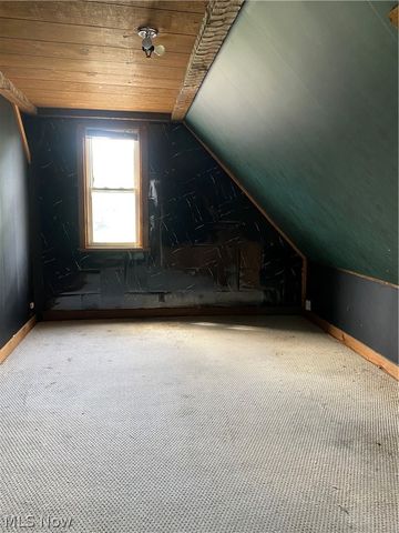 1023 Applegrove Street NW, North Canton, OH 44720