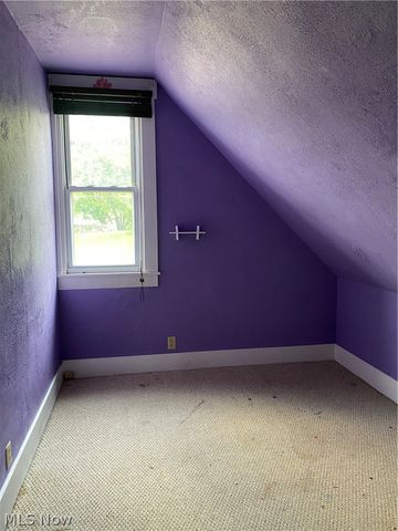 1023 Applegrove Street NW, North Canton, OH 44720
