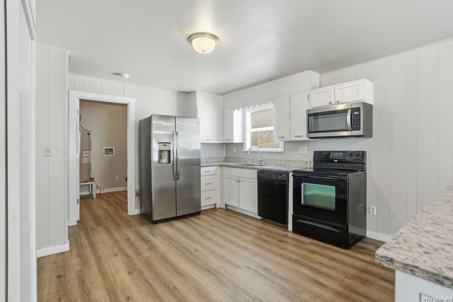 246 S West End, New Braunfels, TX 78130