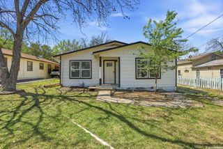 246 S West End, New Braunfels, TX 78130