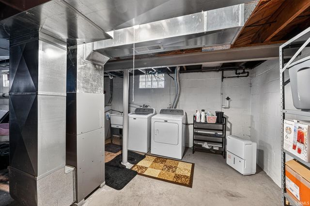 3320 Oakcrest Drive, South Bend, IN 46615