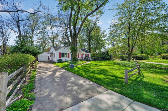 3320 Oakcrest Drive, South Bend, IN 46615