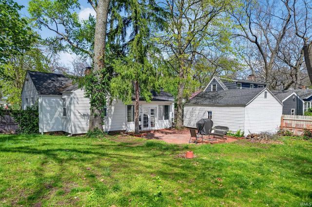 3320 Oakcrest Drive, South Bend, IN 46615