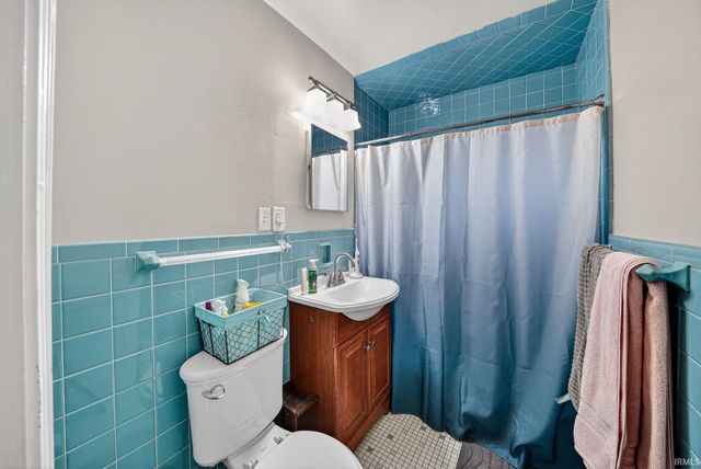 3320 Oakcrest Drive, South Bend, IN 46615