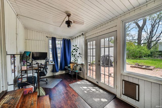 3320 Oakcrest Drive, South Bend, IN 46615