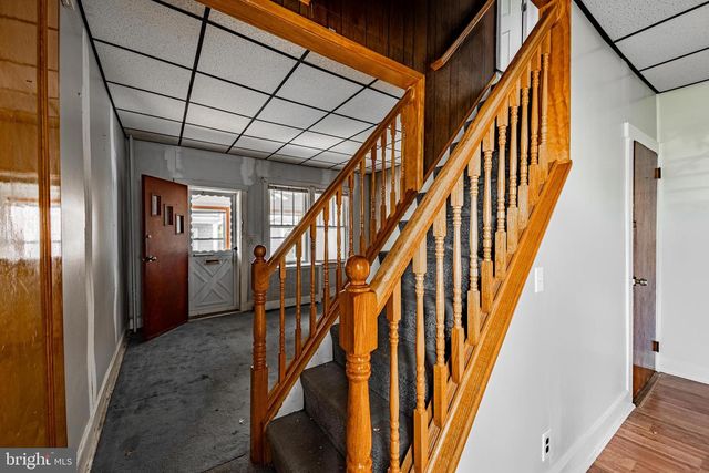 1302 COX ST, Baltimore, MD 21211