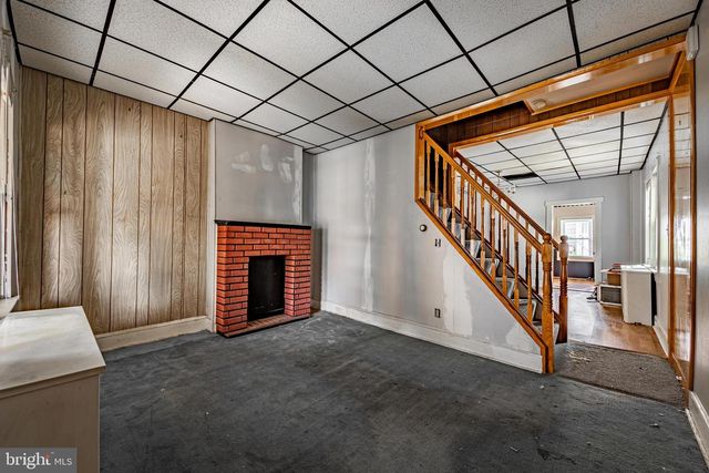 1302 COX ST, Baltimore, MD 21211