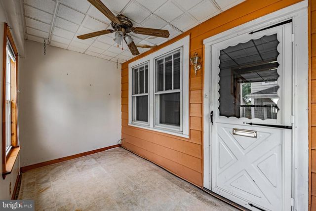 1302 COX ST, Baltimore, MD 21211