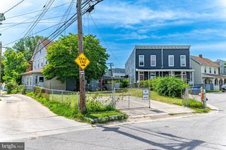 1302 COX ST, Baltimore, MD 21211