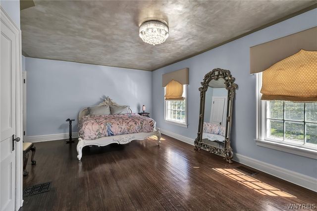 214 Norwood Avenue, Buffalo, NY 14222