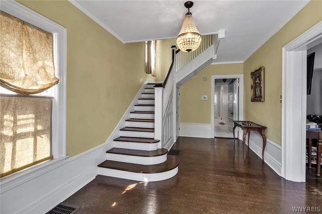 214 Norwood Avenue, Buffalo, NY 14222