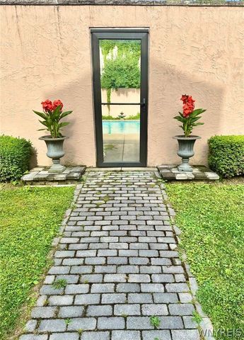 214 Norwood Avenue, Buffalo, NY 14222