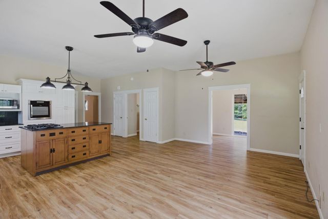 1256 Panhandle Road, Dequincy, LA 70633