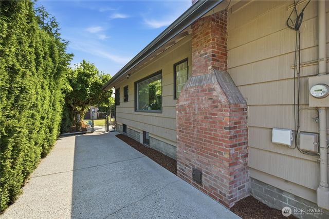 1424 S 55th Street, Tacoma, WA 98408