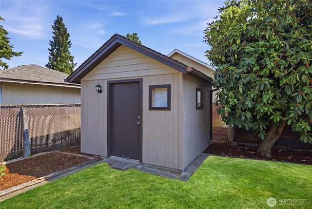 1424 S 55th Street, Tacoma, WA 98408