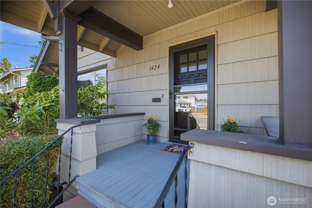 1424 S 55th Street, Tacoma, WA 98408