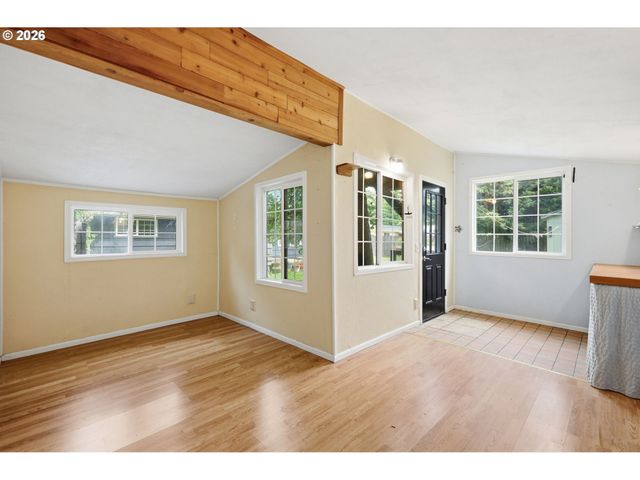 1805 HEMLOCK St, Eugene, OR 97404