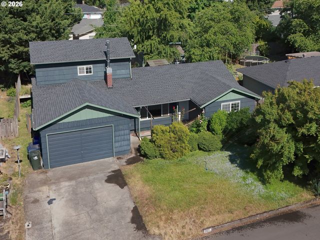 1805 HEMLOCK St, Eugene, OR 97404