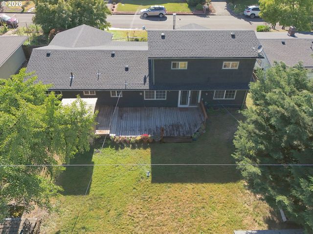 1805 HEMLOCK St, Eugene, OR 97404