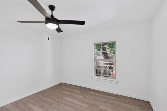 651 Ezekial Avenue, Dallas, TX 75217