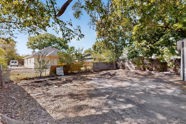 651 Ezekial Avenue, Dallas, TX 75217