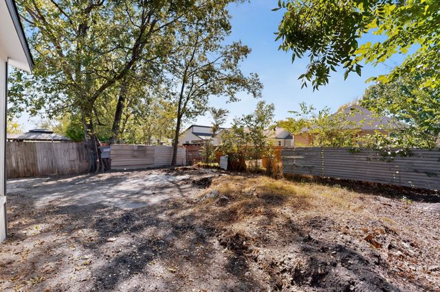 651 Ezekial Avenue, Dallas, TX 75217
