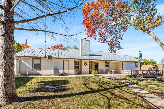 26371 Dull Knife Trail, San Antonio, TX 78255