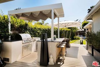 6265 Van Noord Avenue, Van Nuys (los Angeles), CA 91401