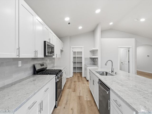 18194 E Barclay Ct, Spokane Valley, WA 99016
