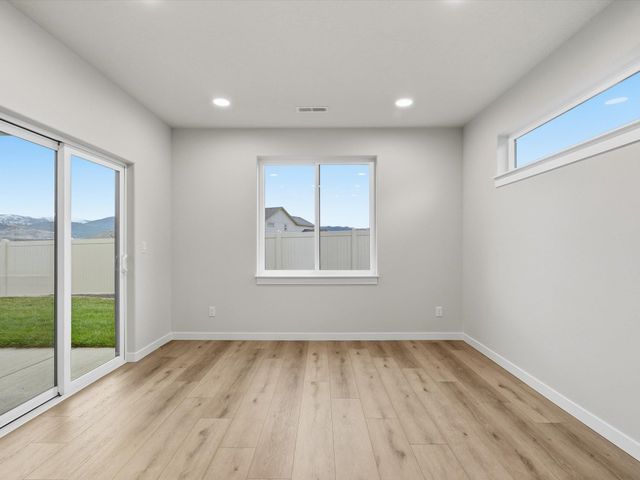 18194 E Barclay Ct, Spokane Valley, WA 99016