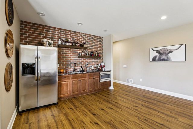 1051 Water Wheel Drive, Waunakee, WI 53597