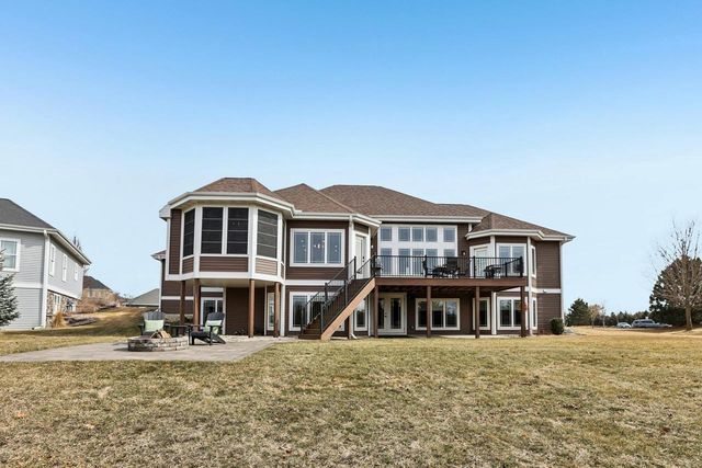1051 Water Wheel Drive, Waunakee, WI 53597