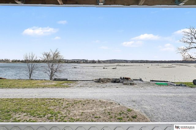 2896 Plattevale Drive, Ashland, NE 68003