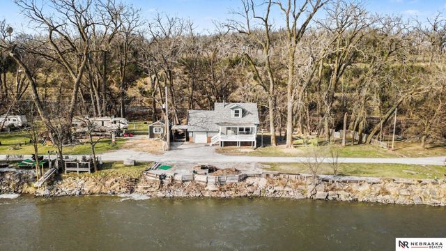 2896 Plattevale Drive, Ashland, NE 68003