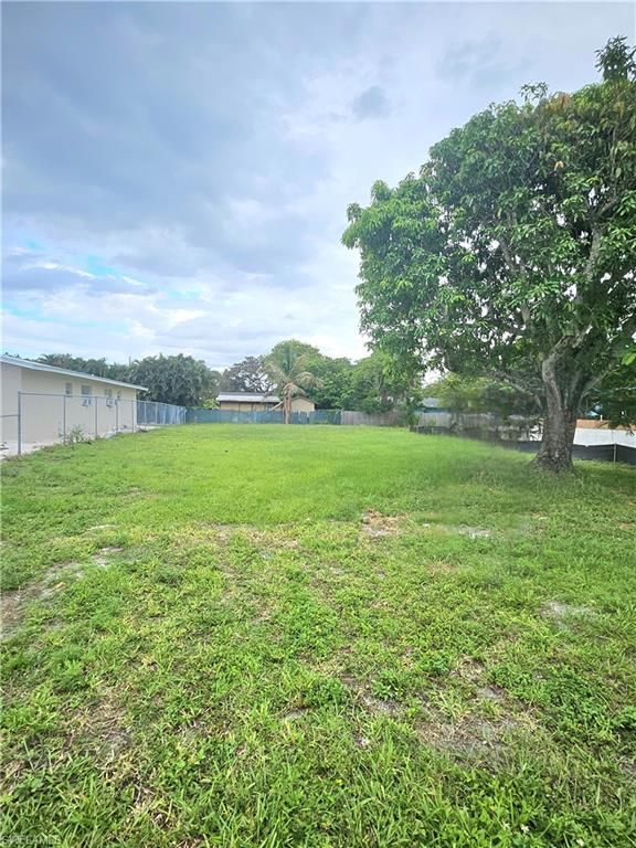 Bayside ST, NAPLES, FL 34112 — photo 5