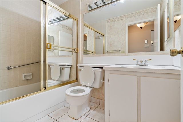 633 Sea Pine Way H, Green Acres, FL 33415