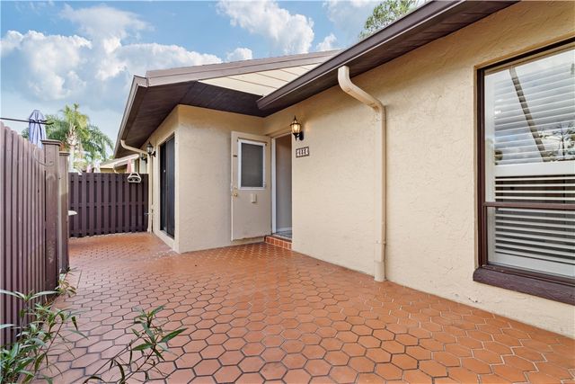 633 Sea Pine Way H, Green Acres, FL 33415