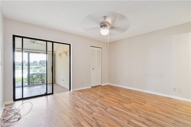 633 Sea Pine Way H, Green Acres, FL 33415