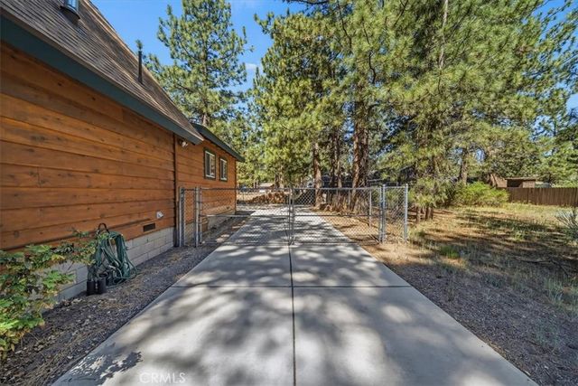 1033 Sierra, Big Bear City, CA 92314