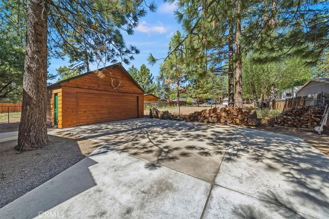 1033 Sierra, Big Bear City, CA 92314