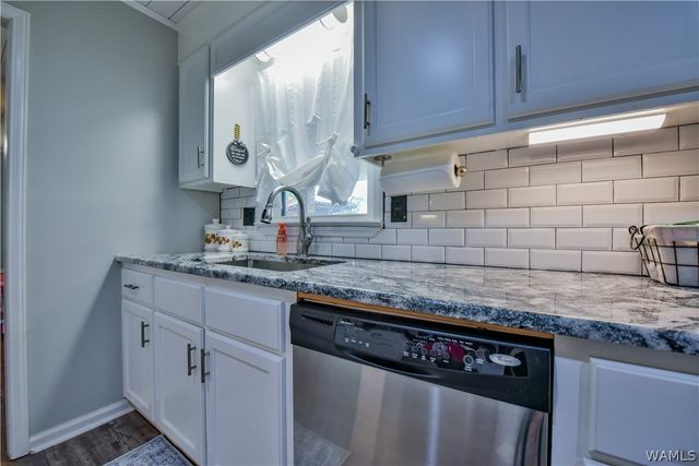 12034 Southview Cir, Moundville, AL 35474