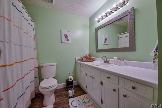 12034 Southview Cir, Moundville, AL 35474
