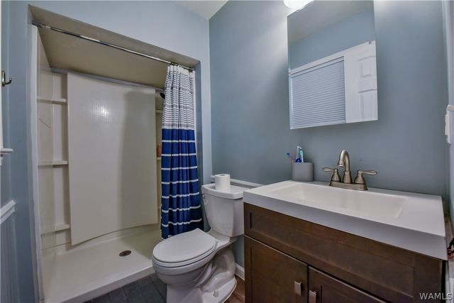 12034 Southview Cir, Moundville, AL 35474
