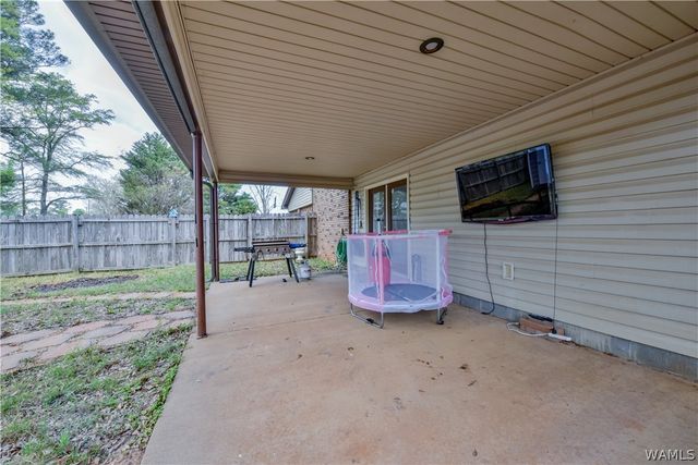 12034 Southview Cir, Moundville, AL 35474