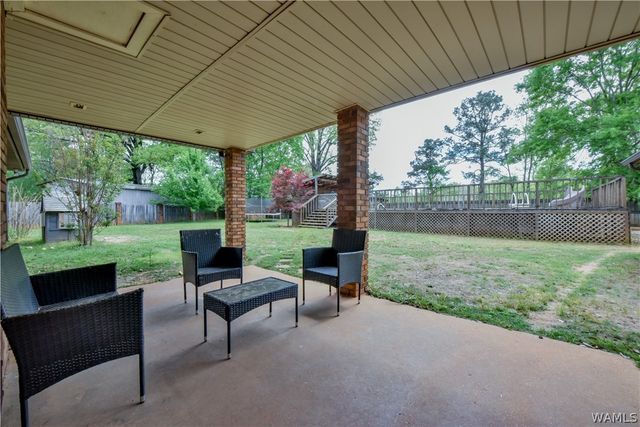12034 Southview Cir, Moundville, AL 35474