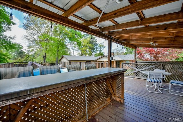12034 Southview Cir, Moundville, AL 35474